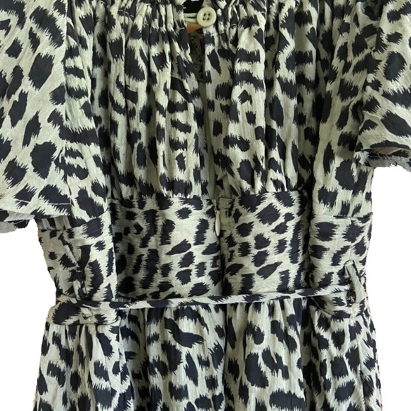 Petal & Pup Remy Dress Emerald Size 8 Animal Print Off The Shoulder Ruffle Midi - Picture 14 of 15